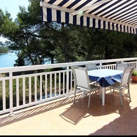 Amphora Deluxe Apartment Vrboska Exterior photo