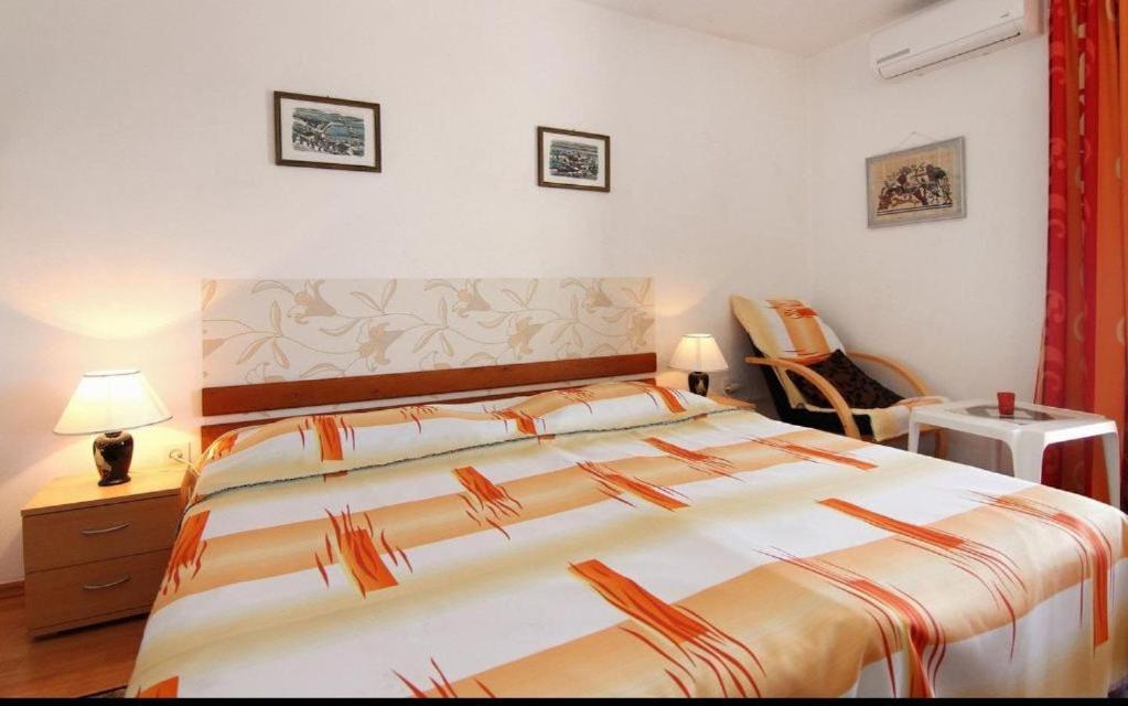 Apartament Amphora Deluxe Vrboska